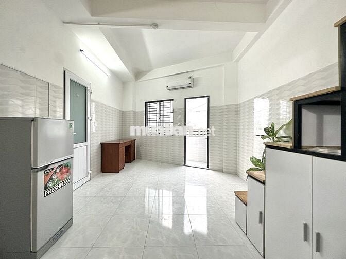 CĂN HỘ GÁC LỬNG SIÊU THOÁNG MÁT, NỘI THẤT ĐẦY ĐỦ ĐỐI DIỆN ĐH BÁCH KHOA