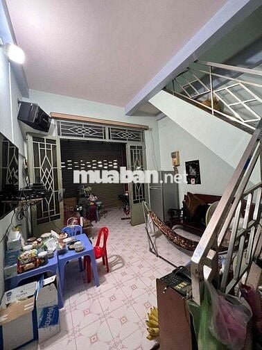 BÁN CĂN NHÀ CÁCH ĐƯỜNG NGUYỄN THỊ THẬP 30 m