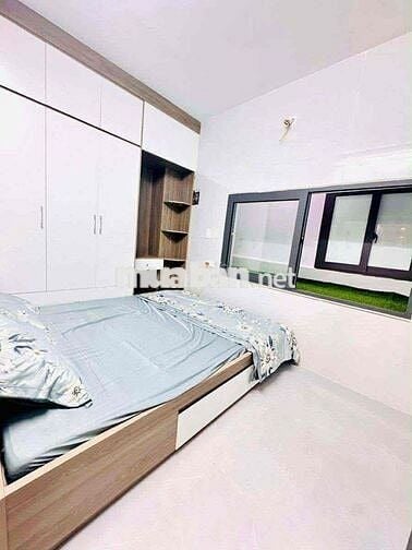 Bán nhà  TT Lạc Trung 2 thoáng 70m2 3ngủ 2 wc khép kín, ô tô, KD, full