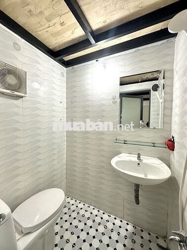 CĂN HỘ GÁC LỬNG SIÊU THOÁNG MÁT, NỘI THẤT ĐẦY ĐỦ ĐỐI DIỆN ĐH BÁCH KHOA