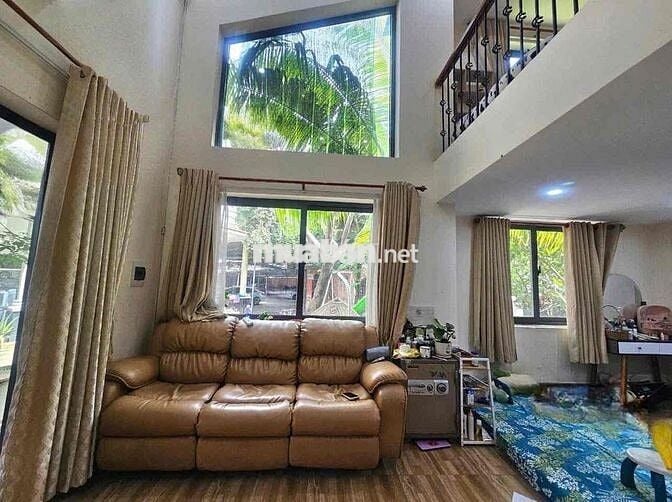 cho thuê nhà nguyên căn có nội thất 2 p ngủ nhà sạch đẹp