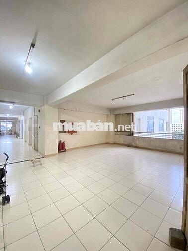 Nhà chính chủ cần bán Lầu 10 Cao Ốc A ngô gia tự Q10 2pn 2wc 3ty2