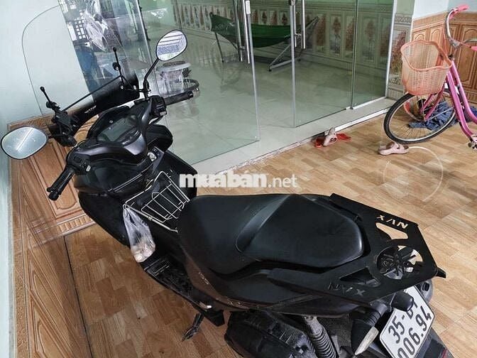 mình có xe nvx 155 đời 2018, xe cá nhân như hình