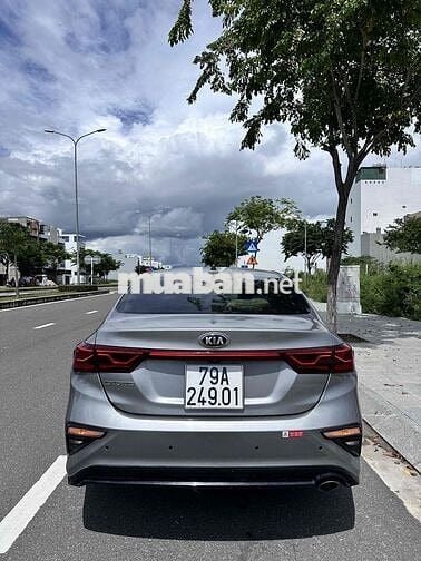 Kia Cerato 2019 2.0 AT Premium