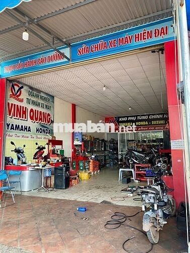 Chính chủ cần bán nguyên cửa hàng xe và nhà riêng