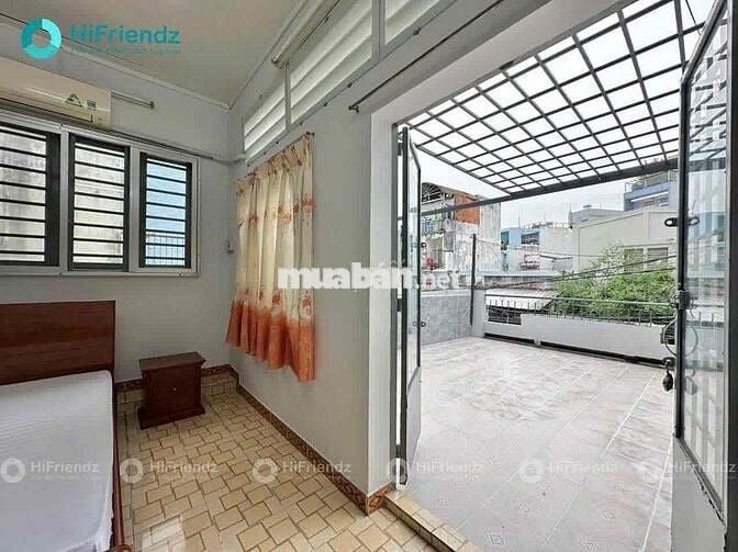 Nhà nguyên căn siêu đẹp ngay sát cầu Nhị Thiên Đường