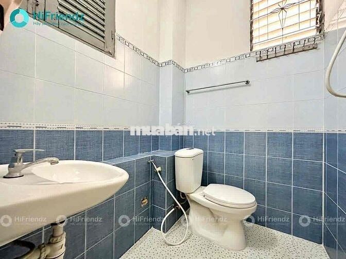 Nhà nguyên căn siêu đẹp ngay sát cầu Nhị Thiên Đường