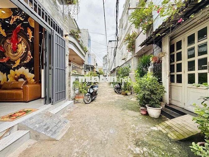 Bán nhà Phan Huy Ích, Hẻm 4m, Chính chủ ở, 3 PN, Gần Emart, 5 tỷ xxx