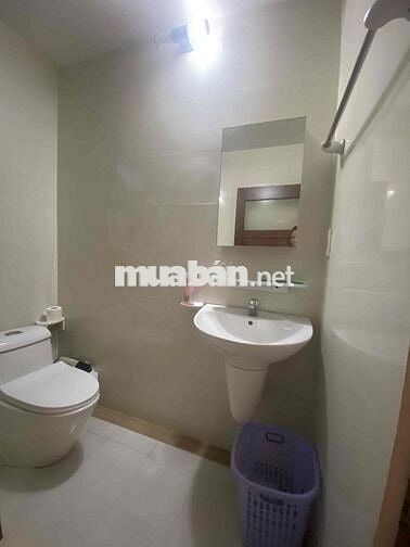 CT nhà TT.Q. Phú Nhuận, cách MT Huỳnh Văn Bánh 70m, 4,2x14,kv sầm uất