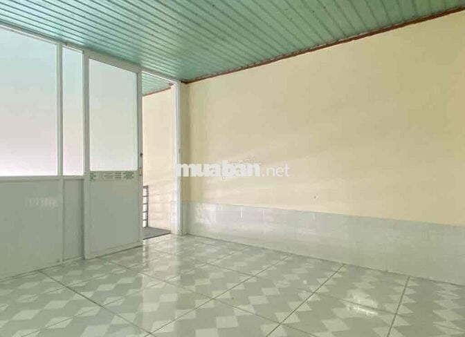 Nhà 50m2 mới sơn sạch đẹp yên tĩnh an ninh