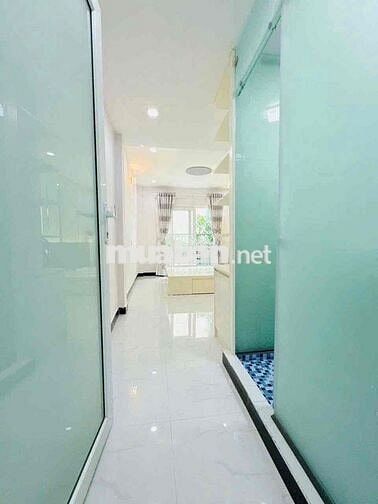 Nhà mới đẹp giá mềm ngay khu trung tâm sầm uất, sổ hồng riêng