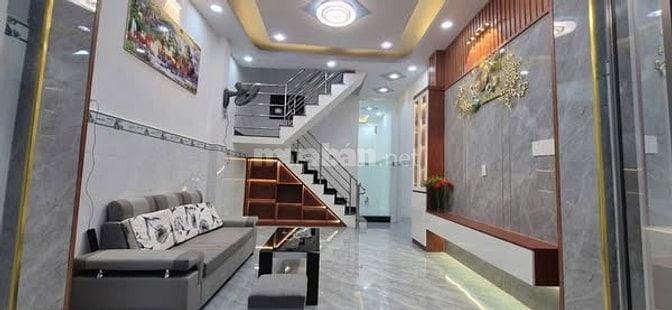 5,77 Tỷ Nhà sát hẻm xe hơi  3,8 x 10 ( 2 lầu đúc ) 4PN sổ hồng riêng 