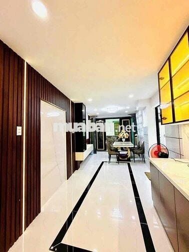 Nhà mới đẹp giá mềm ngay khu trung tâm sầm uất, sổ hồng riêng