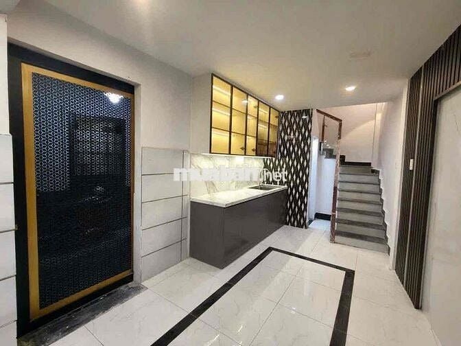 Nhà mới đẹp giá mềm ngay khu trung tâm sầm uất, sổ hồng riêng