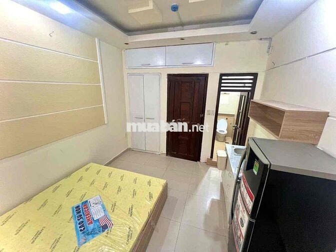 TRỐNG 1P CỬA SỔ FULL NỘI THẤT GẦN CẦU CHÁNH HƯNG, PARC MALL