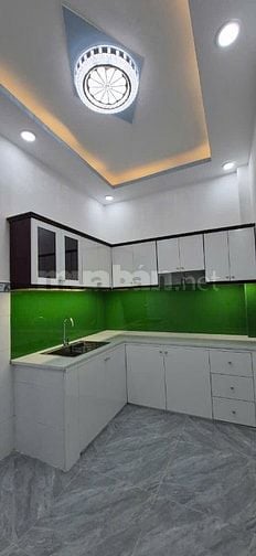 5,77 Tỷ Nhà sát hẻm xe hơi  3,8 x 10 ( 2 lầu đúc ) 4PN sổ hồng riêng 