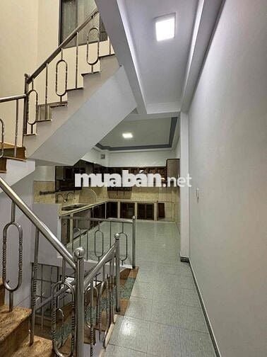 NHÀ HXH TT Q10, LÊ HỒNG PHONG, CHƯA QUA ĐẦU TƯ, 42.8M2, 2 LẦU, NHỈNH 9