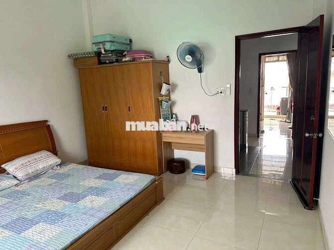 Bán nhà sổ hồng riêng đường Thạnh Lộc 19