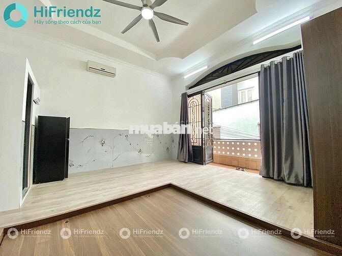 Chuyển công tác nên cần pass phòng