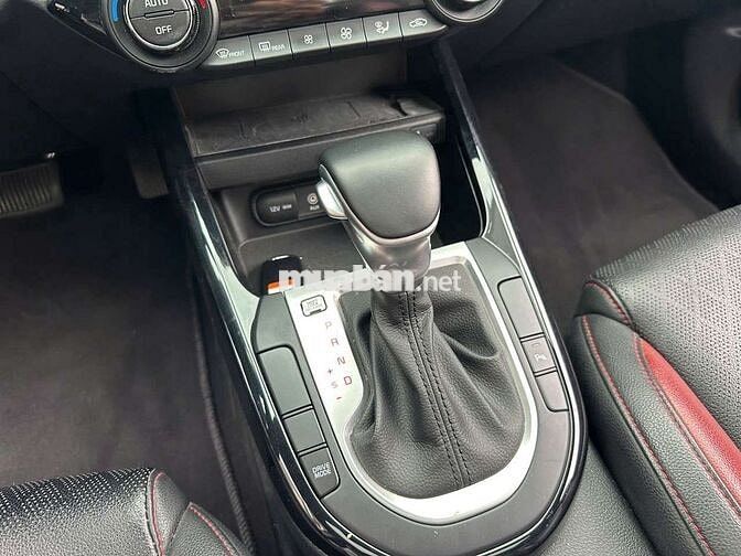 Kia Cerato 2020 2.0 AT Premium  - 40000 km