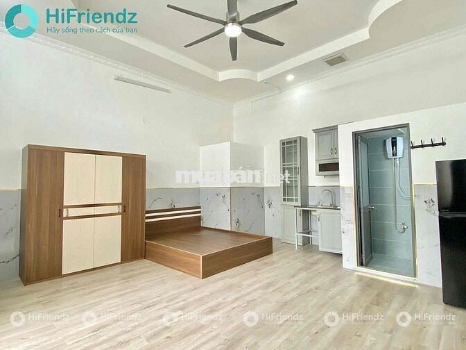 Chuyển công tác nên cần pass phòng