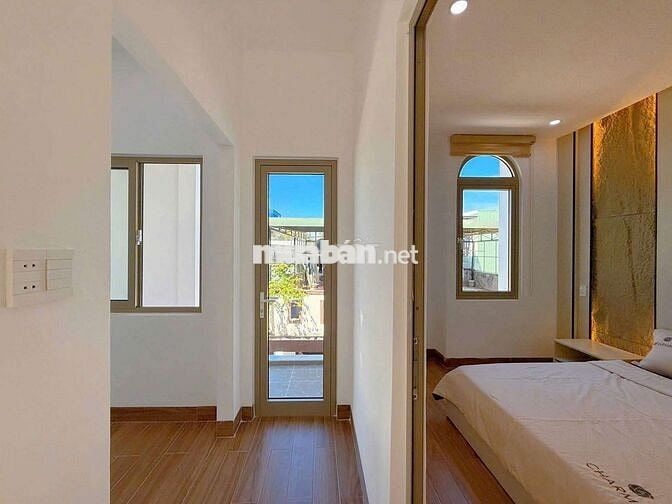 ✅ NHÀ 3 MÊ, 3 TẦNG LUXURY, TRẦN CAO VÂN, CÁCH BIỂN 200M, SÂN BAY 2KM ✅