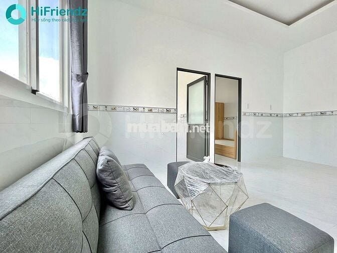 Căn Hộ 2 Phòng ngủ  - có thang máy siêu xịn ngay cầu Nguyễn Văn Cừ