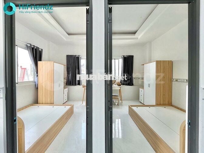 Căn Hộ 2 Phòng ngủ  - có thang máy siêu xịn ngay cầu Nguyễn Văn Cừ