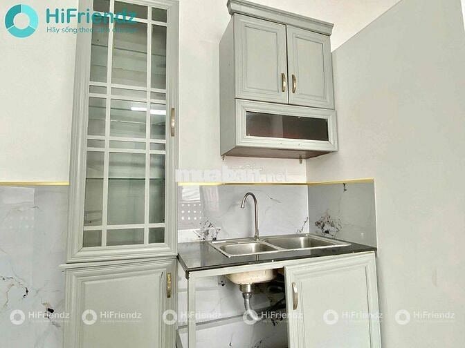 Chuyển công tác nên cần pass phòng