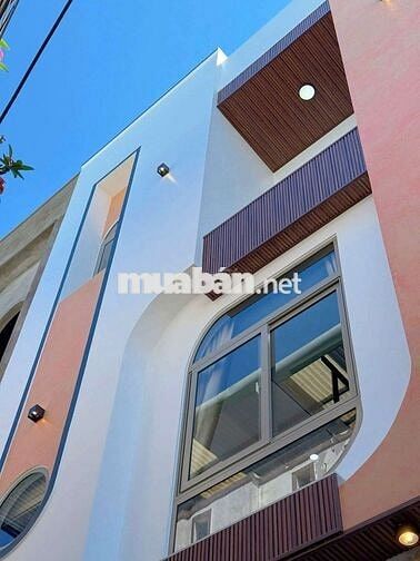 ✅ NHÀ 3 MÊ, 3 TẦNG LUXURY, TRẦN CAO VÂN, CÁCH BIỂN 200M, SÂN BAY 2KM ✅