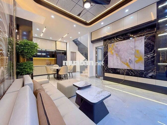 ✅ NHÀ 3 MÊ, 3 TẦNG LUXURY, TRẦN CAO VÂN, CÁCH BIỂN 200M, SÂN BAY 2KM ✅