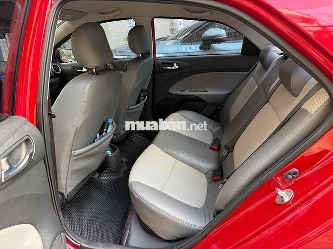 cần bán xe kia soluto 1.4AT delux 2020