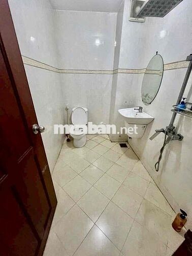 Nhà(4x16m) Bình Trị Đông 3Lầu 4PN 4VS hẻm xe tải