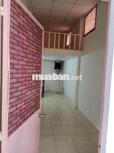 Kẹt tiền bán gấp Nhà Trung tâm Quận 1 - Gần Phố Tây Bùi Viện, Giá chỉ