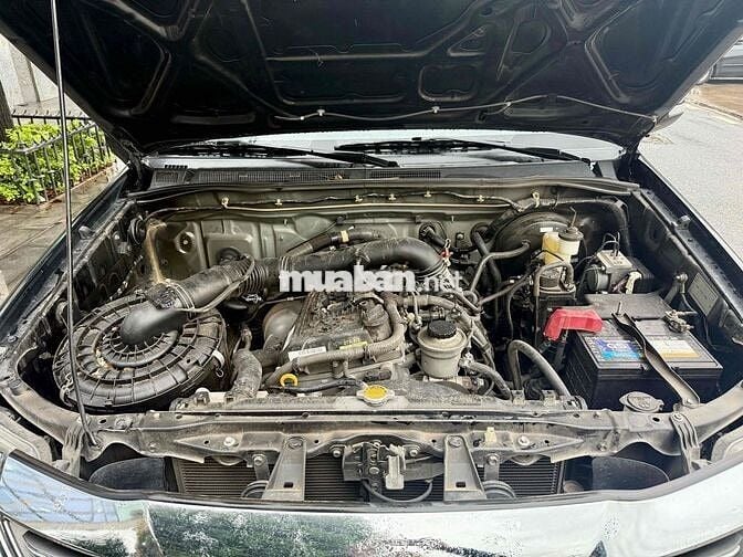 Toyota Fortuner 2.7V AT 4x2 2014