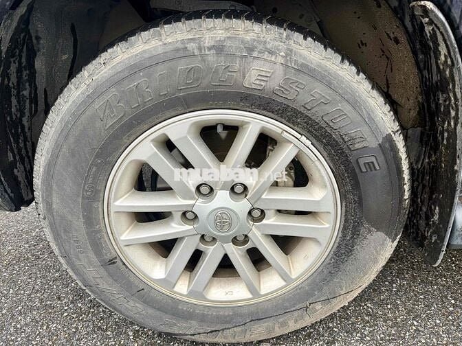 Toyota Fortuner 2.7V AT 4x2 2014