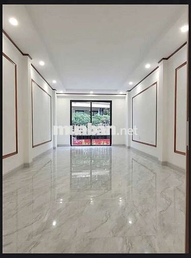 Tôi cần bán nhà 7tầng thang máy full nội thất mặt ngõ ô tô chánh đỗ