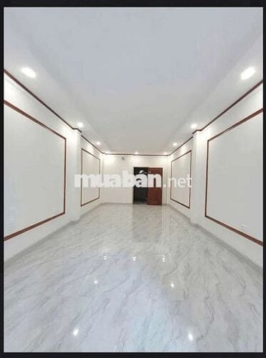 Tôi cần bán nhà 7tầng thang máy full nội thất mặt ngõ ô tô chánh đỗ