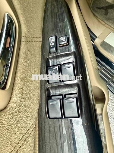 Toyota Fortuner 2.7V AT 4x2 2014