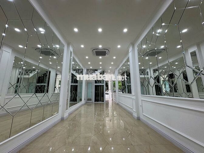 BÁN NHÀ CẦU GIẤY - NHÀ MẶT PHỐ - VỊ TRÍ VÀNG - KINH DOANH ĐỈNH