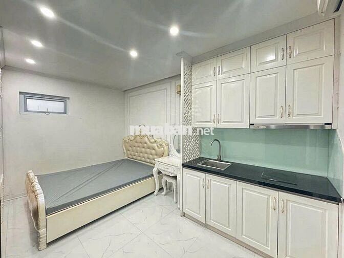 BÁN CCMN DÒNG TIỀN - DOANH THU KHỦNG - 3 GÁC ĐỖ CỬA