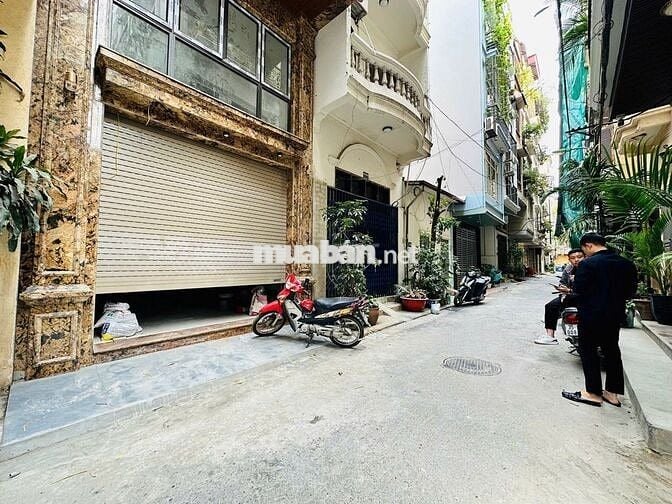 BÁN NHÀ CẦU GIẤY - NHÀ MỚI - NGÕ THÔNG - OTO VỈA HÈ - NỘI THẤT CAO CẤP