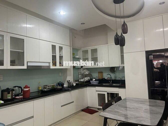 Nhà xanh mát - phân lô 40 Bàu Cát 1 - 56m2 CN đủ - HXH tránh - 5,6 tỷ-