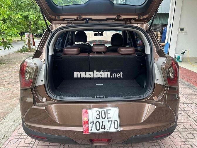 Ssanyoung Tivoli 5 chỗ nhập Hàn Quốc