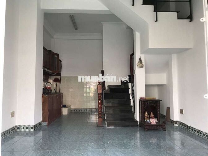 Mặt bằng kinh doanh kết hợp để ở