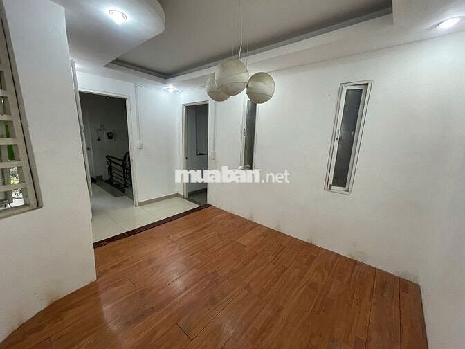 - Giáp Q7 - KDC Phước Kiển - Cách TĐT , RMIT , PMH , Quận 7 chỉ 5’..