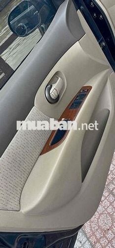 nisan 6 chổ xe zin còn rất đẹp