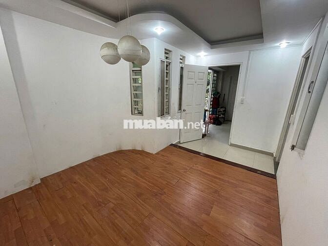 - Giáp Q7 - KDC Phước Kiển - Cách TĐT , RMIT , PMH , Quận 7 chỉ 5’..