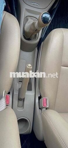 nisan 6 chổ xe zin còn rất đẹp