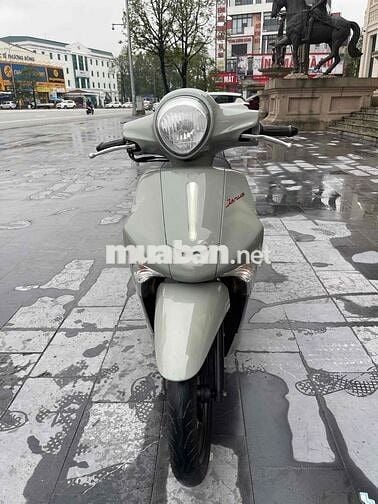 xe đẹp cốp rộng,khoá thông minh